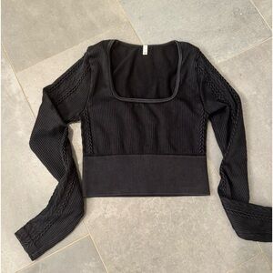 aeire black cropped workout top